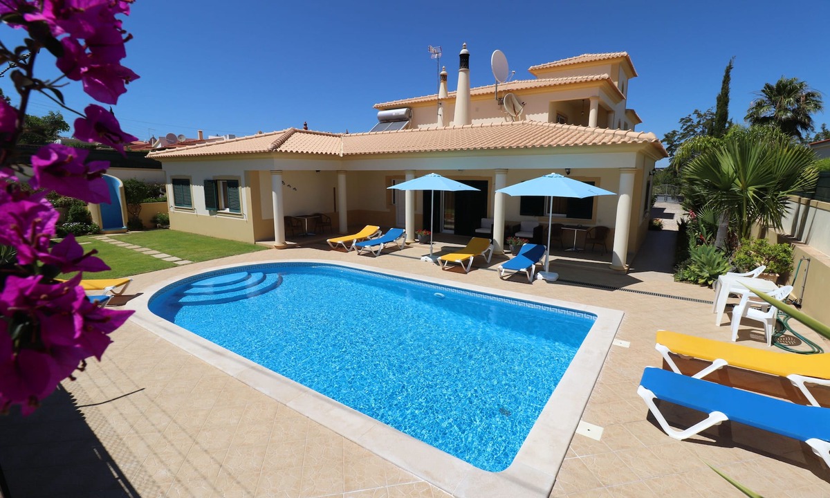Alpouvar Apartment | 1 bedroom independent apartment at Spectacular villa pool, air con,near Old Town