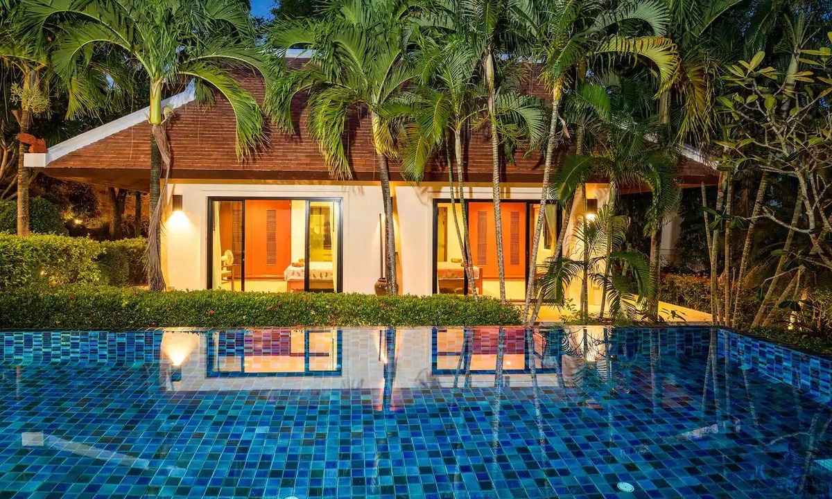 Nai Harn Villa | 1350㎡ Gated Private Royal Pool Beach Villa 4 bdrsn