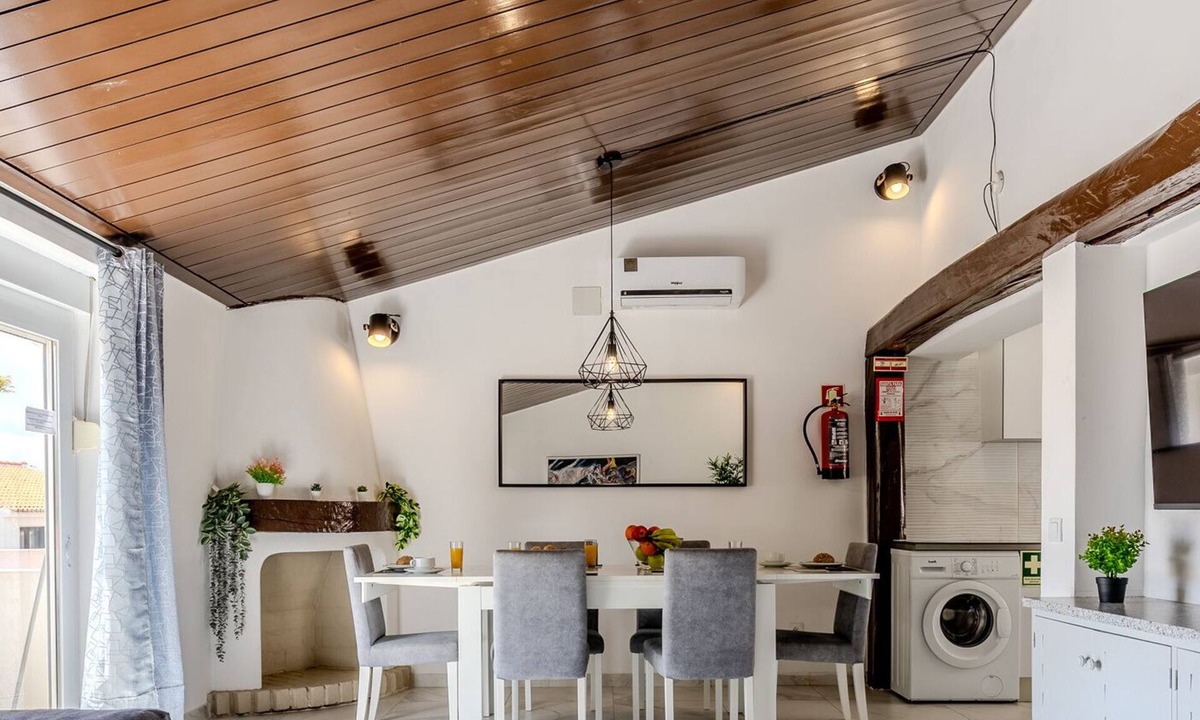 The Strip Villa | #265 Charming Villa Sam by Home Holidays