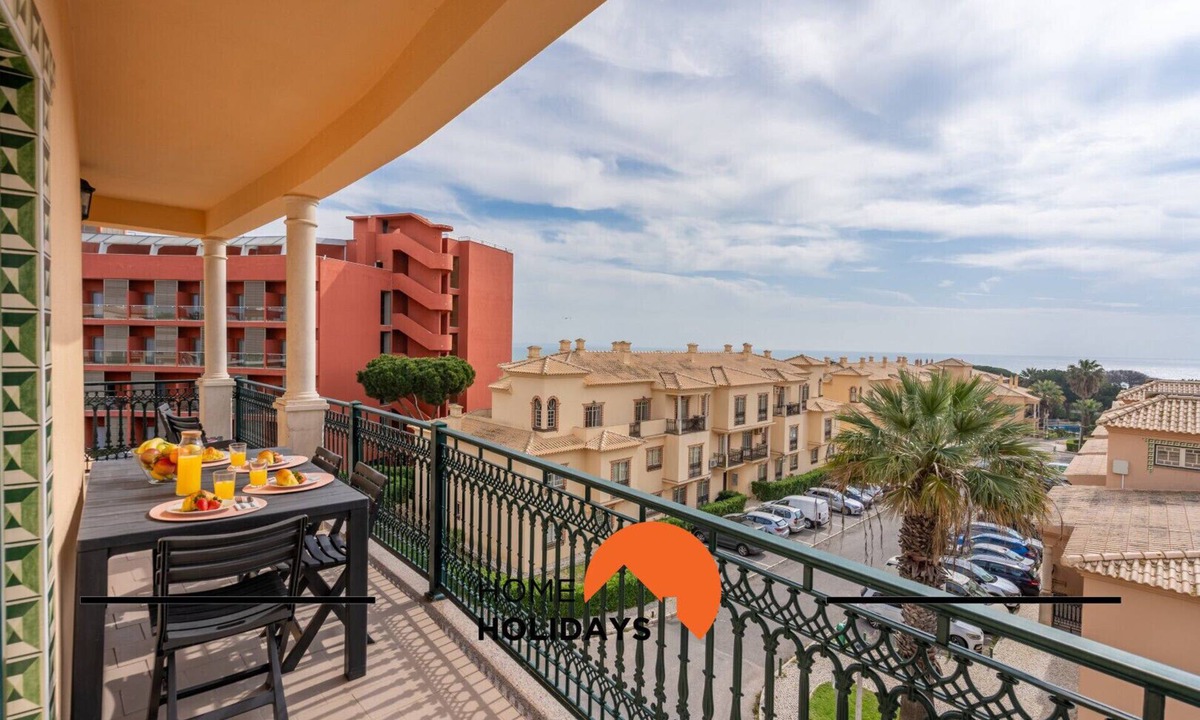 Oura Apartment | #274 Pedra dos Bicos T by Home Holidays