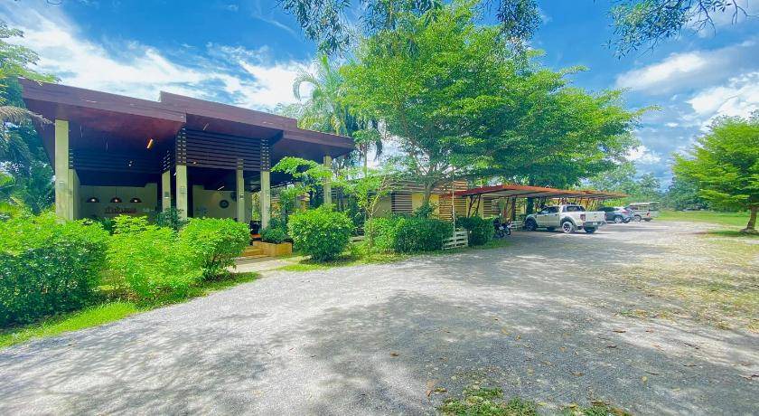 Takua Pa Hotel | 30 m² Hotel ∙ 127 guests