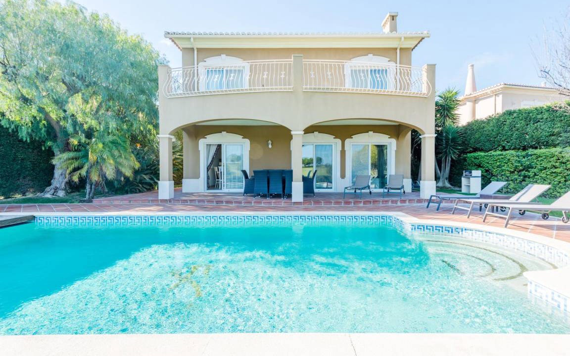 Atalaia Villa | 300 m² Villa ∙ 4 bedrooms ∙ 8 guests