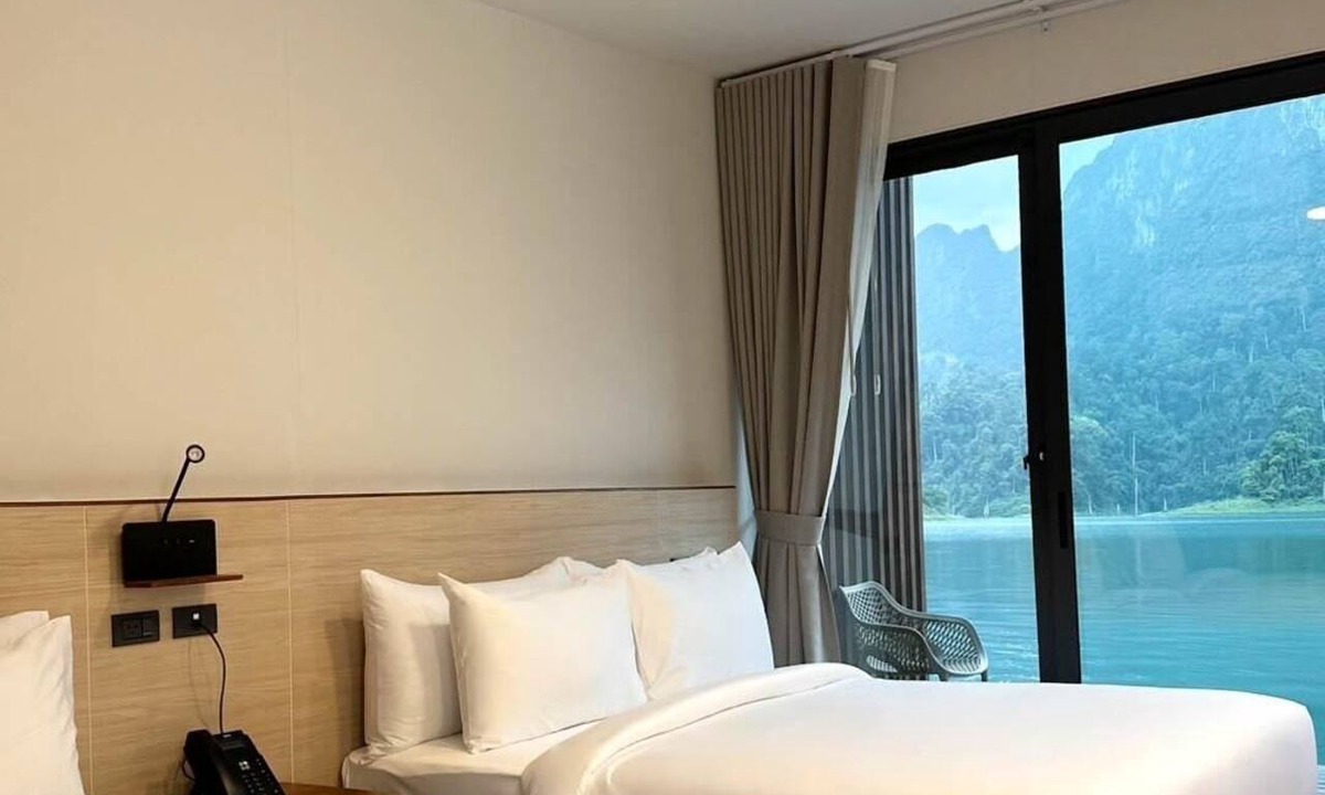 Ban Ta Khun Resort | 360 issara Floating Resort