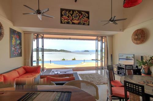 Hin Hong Villa | 5 Bedroom Seafront Villa Phangan SDV231-By Samui Dream Villas