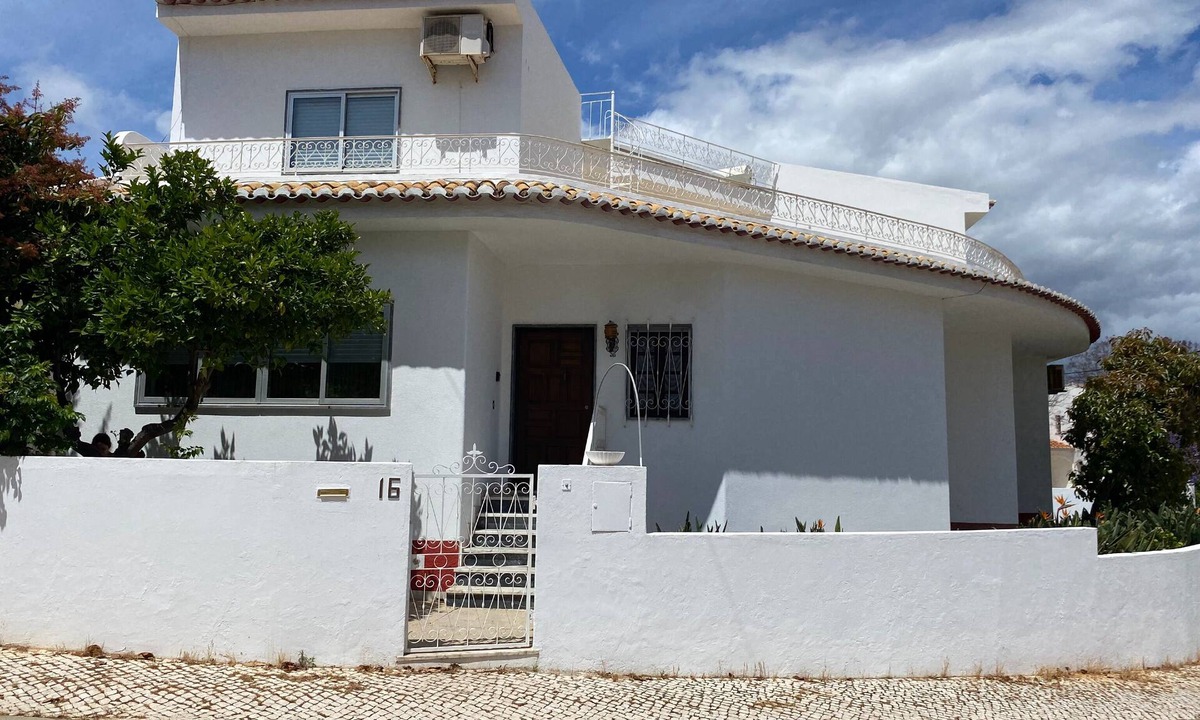 Portimao Villa | 5 bedroom villa in portimã£o