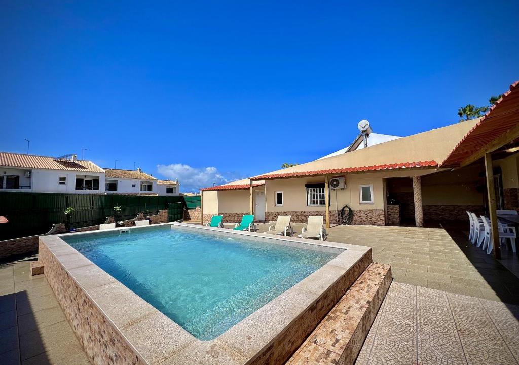 Urbanizacao dos Calicos Villa | Albufeira Summer Villa 2 with Pool by Homing