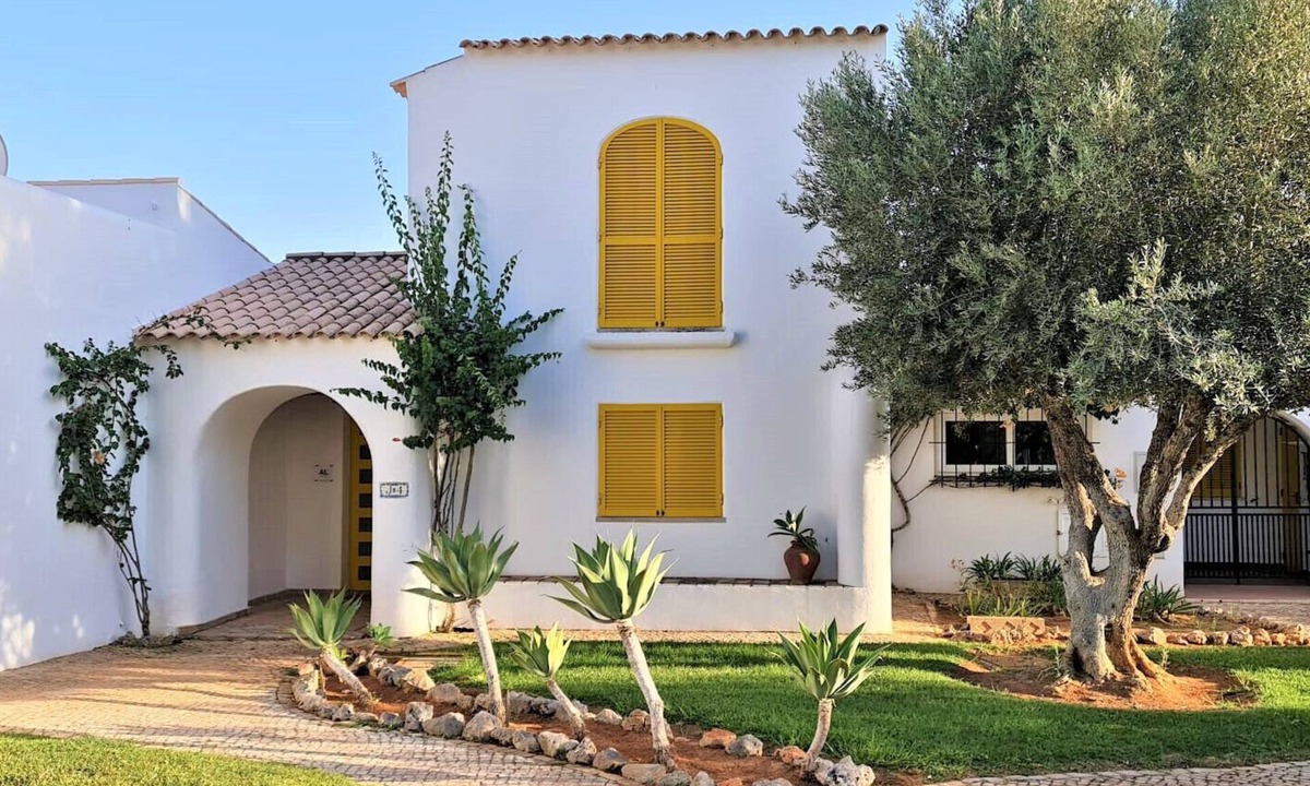 Vilamoura Villa | Aldeia do Golf- Family with Pool and Wi-fi