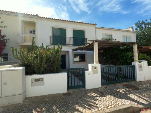 Pera House | Algarve, 4 Bedrooms Independent House, Pêra