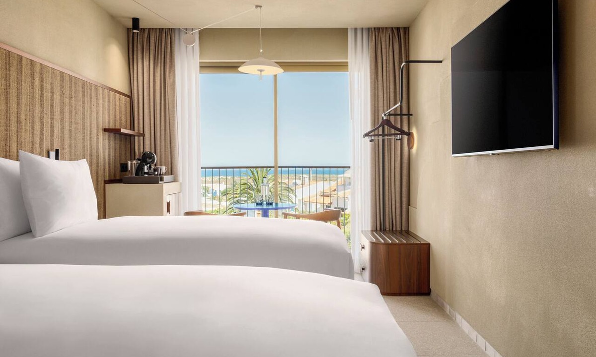 Santiago do Cacem Hotel | Amarello Hotel Praia Santo Andre, Tapestry Collection Hilton