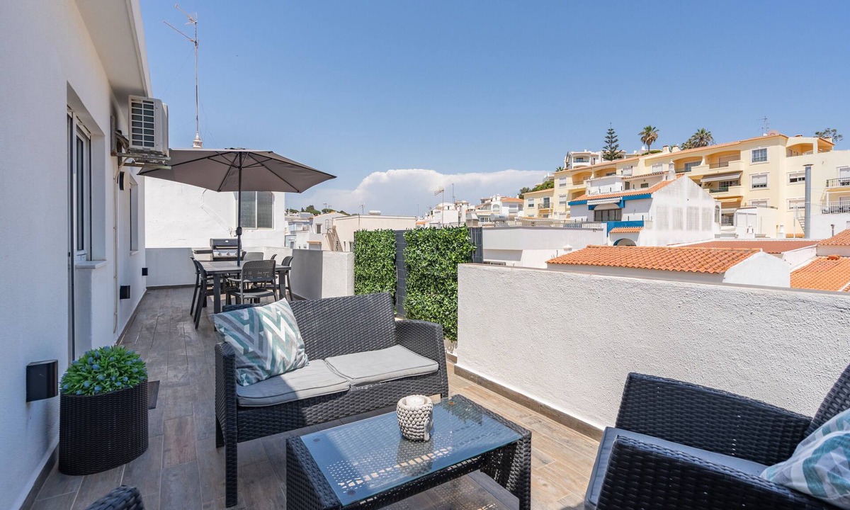 Mato Serrao Apartment | Apartment 'Casa Terrace' with Private Terrace, Wi-Fi and Air Conditioning