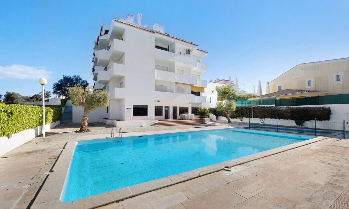 Prainha Apartment | Apartment 'Dreamalvor' with Sea View, Wi-Fi and Air Conditioning