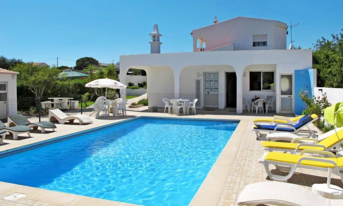 Quarteira Apartment | Apartment Quinta Girassol (QUT110) in Quarteira - 3 persons, 1 bedrooms