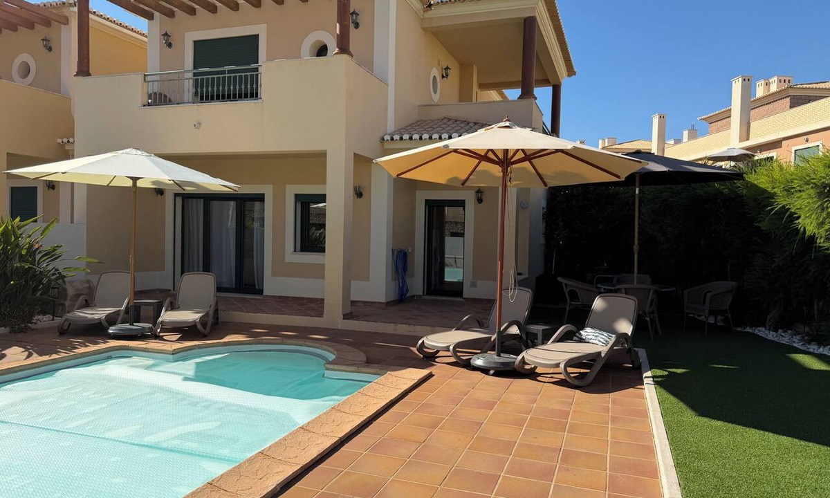 Burgau Villa | Beautiful Burgau Villa with Private Pool, Sea-View Balcony & Walk to Beach