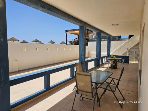 Praia de Faro House | Blife Bandaya private rooms at Faro beach