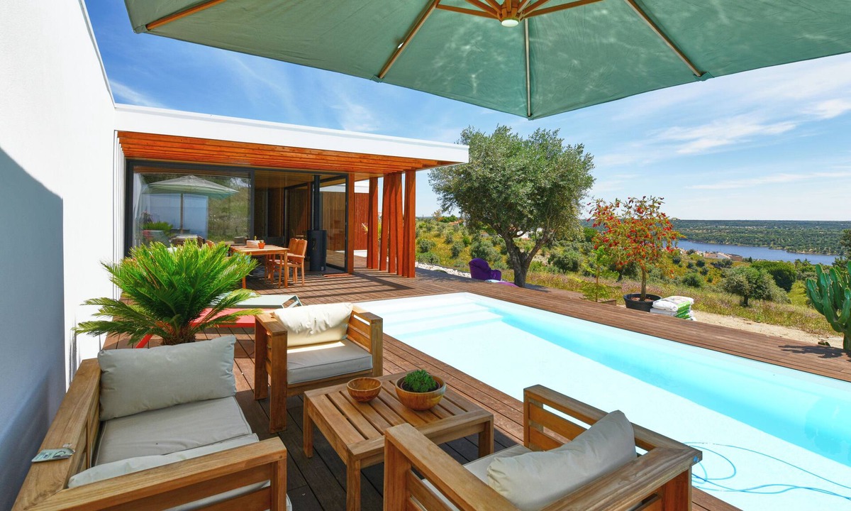 Montargil Villa | Casa Chão de Ourém, the perfect place and view to relax with family and friends.