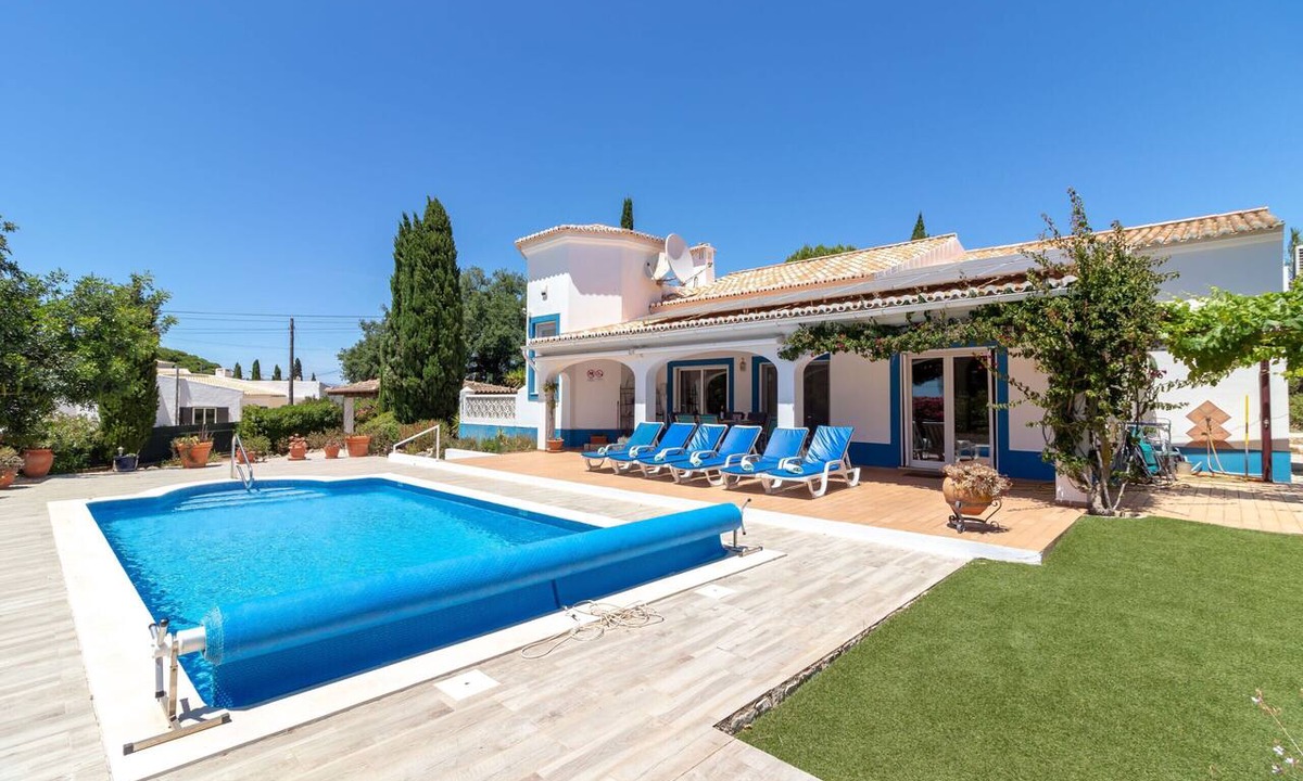 Salicos Villa | Casa Esperança - Private heated pool, 5 minute drive from beaches & town
