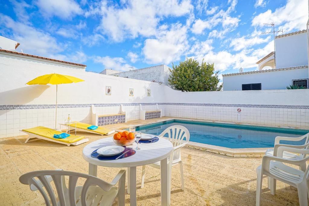 Mato Serrao Villa | Casa Maria João-2 quartos e piscina privada na Praia do Carvoeiro