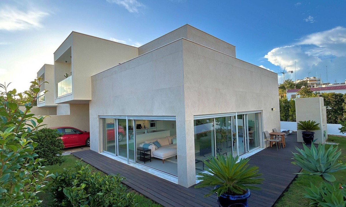 Parchal Ski Chalet | Casa MarTan - jacuzzi/pool in Ferragudo