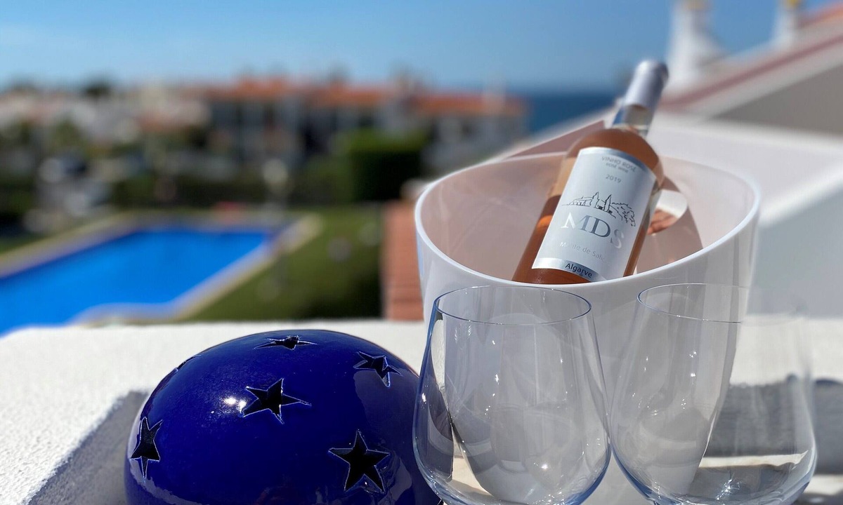 Mato Serrao Apartment | 🔆Casa Skye 🔆 Charming 1BR Apartment Close to Town and Beaches