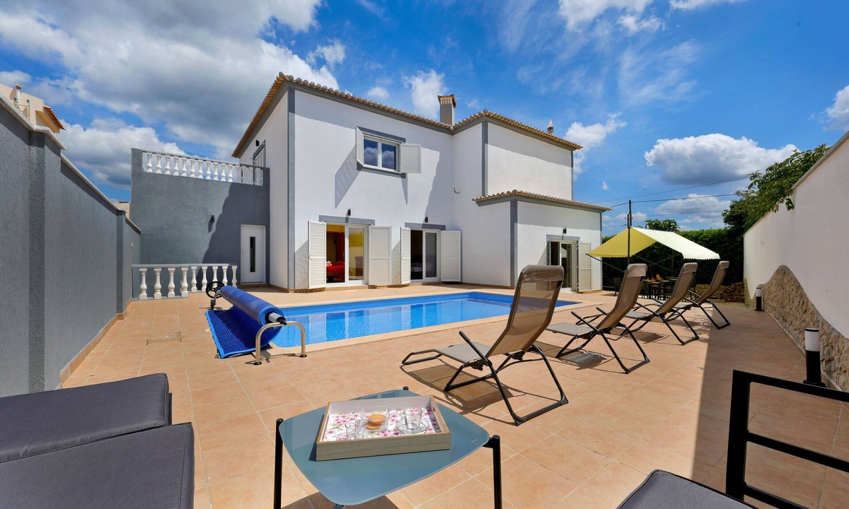 Alcalar House | Casa Sun Zen – 4-Bedroom Villa with Pool and Snooker Table