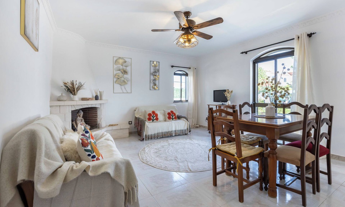 Altura House | Castelo de Vlado in the charming town of Altura