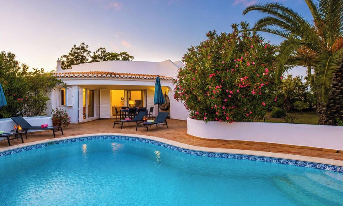 Monte Raposo Villa | Charming getaway w/pool & BBQ