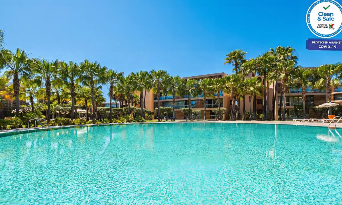 Salgados Apartment | Comfortable apartment in an exclusive resort