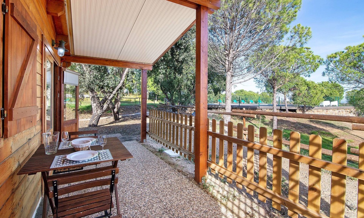 Pedra Arrancada House | Country House Vale do Asno - Bungalow '1' with Shared Pool, Wi-Fi and Air Conditioning