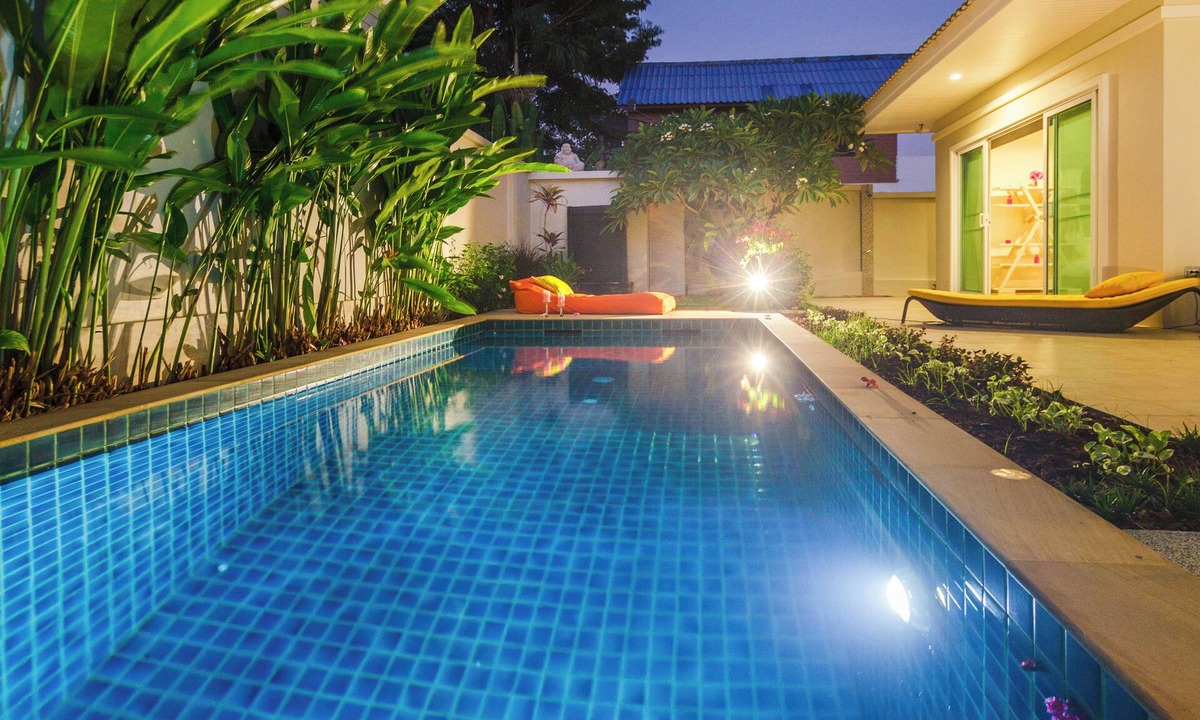 Phuket Villa | Cozy villa in delightful Chalong with AC, WiFi