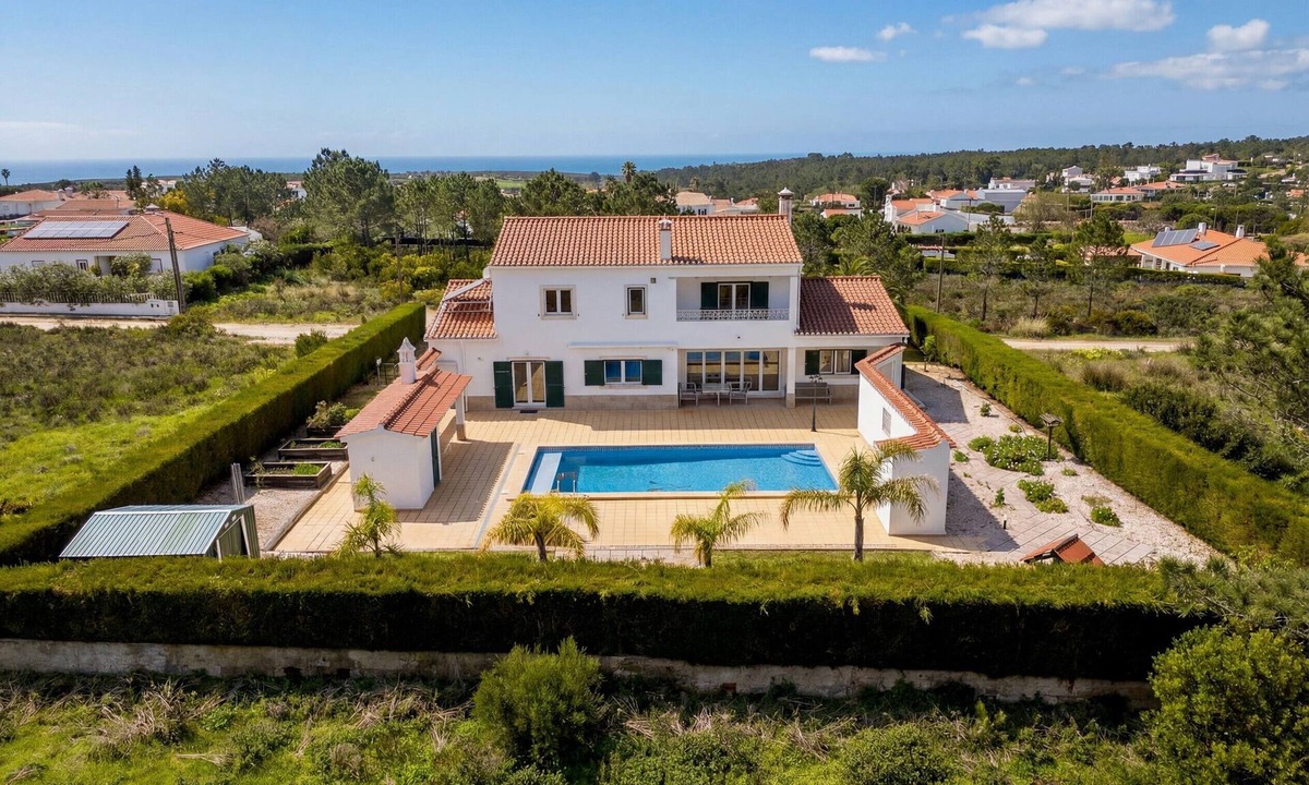 Aljezur Villa | Dream home with a 50-square-metre heated pool
