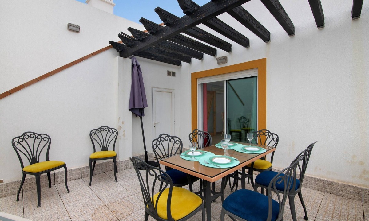 Conceicao e Cabanas de Tavira Apartment | Duplex Apartment in Cabanas de Tavira with Shared Pool, Wi-Fi, and Air Conditioning