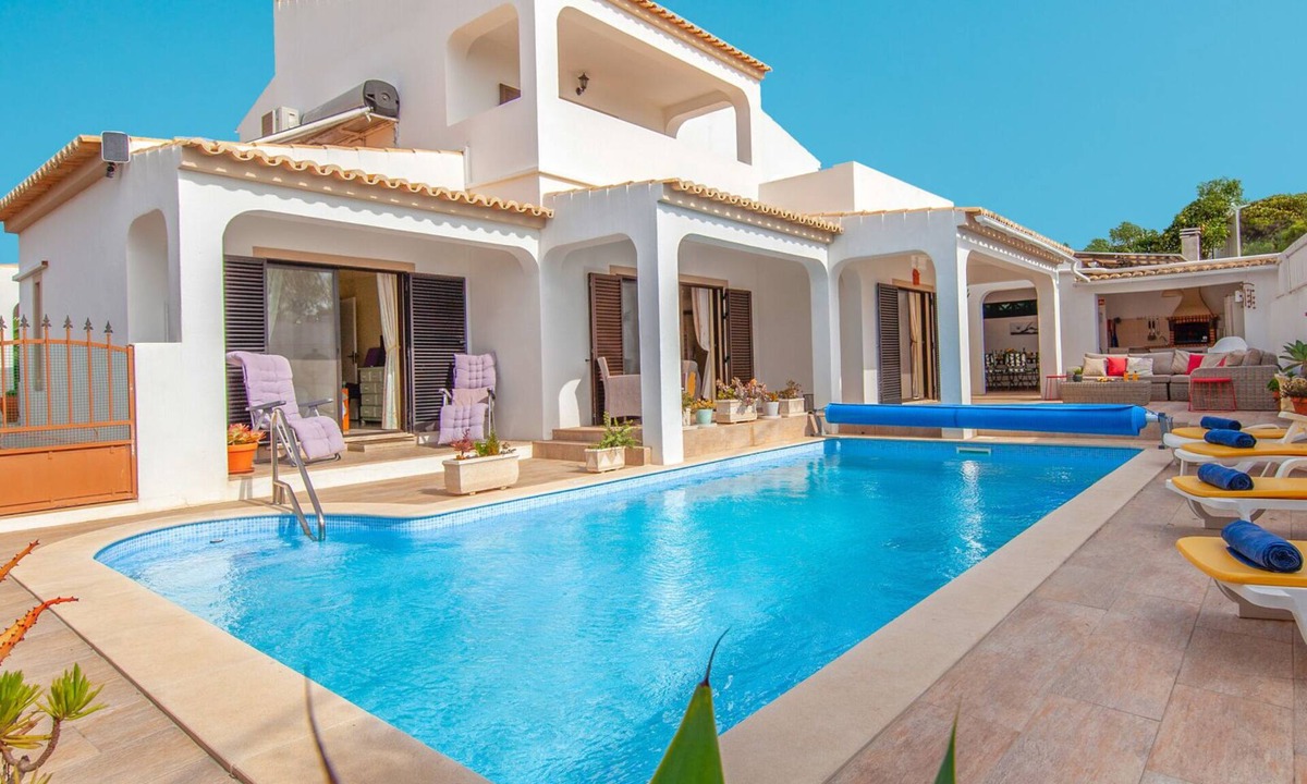 Albufeira Villa | Elegant villa with heatable pool and BBQ
