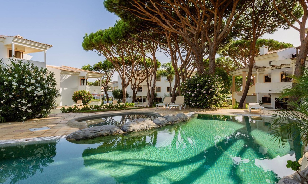 Aldeia das Acoteias Apartment | Falésia Modern Flat W/Balcony & Pool by LovelyStay