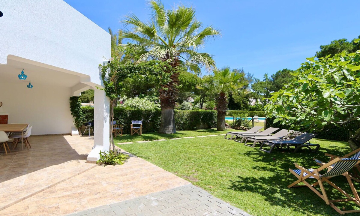 Quarteira Villa | Fig Villa - CleverDetails, sleep 8, Pool, Children Playground; Ténis Court