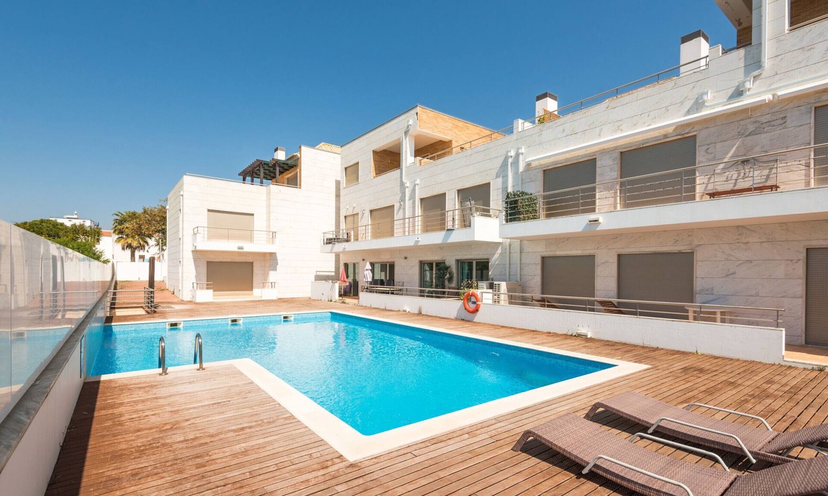 Santa Luzia Apartment | FLH Santa Luzia Flat with Pool