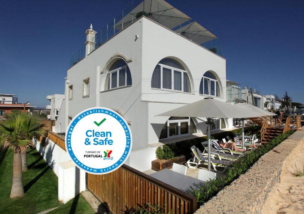 Praia de Faro House | Golden Beach Guest House & Rooftop Bar