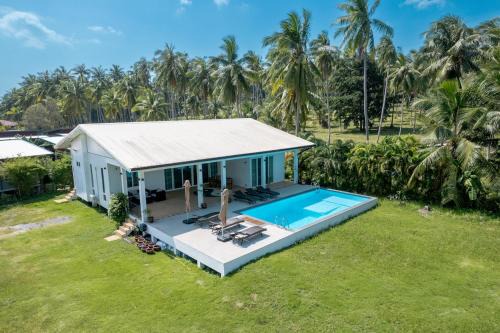 Wok Tum Villa | Green Land Villa Koh Phangan 3 BR with Padi Standart Privat Pool