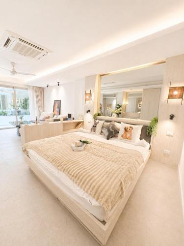 Talat Nuea Apartment | Green View Condo