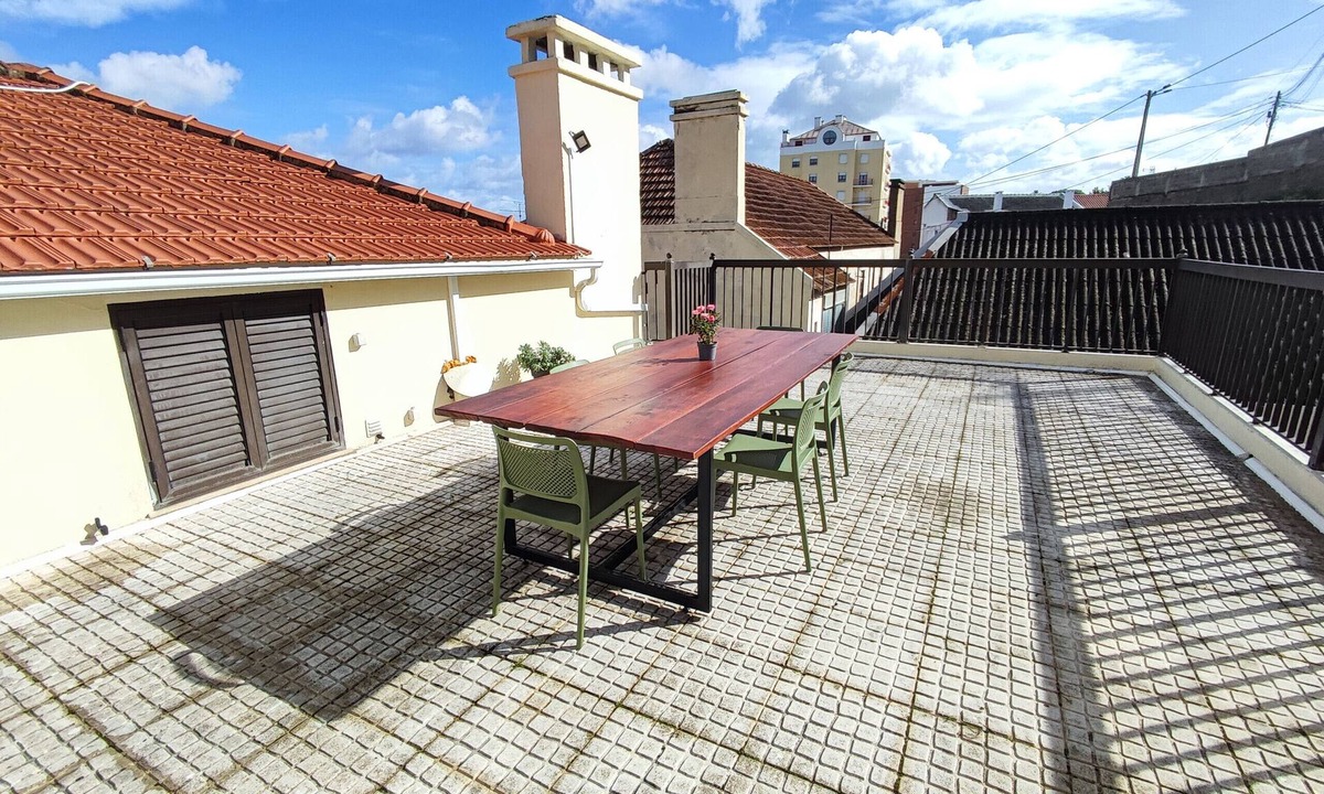 Triana Bed & Breakfast | Guest House Alojamento Santa Catarina Room A - Your refuge in the heart of Alenquer