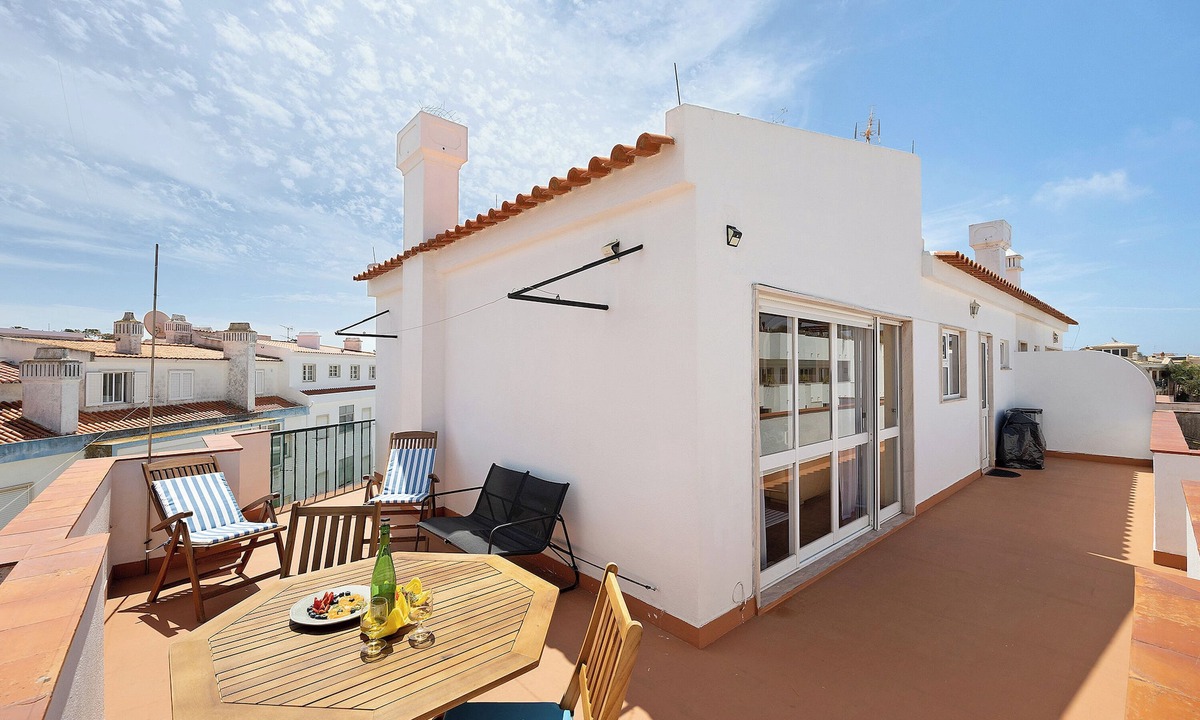 Ameijeira Apartment | Holiday Apartment "Wonderful Bay" with Large Roof Terrace, Sea View and Wi-Fi