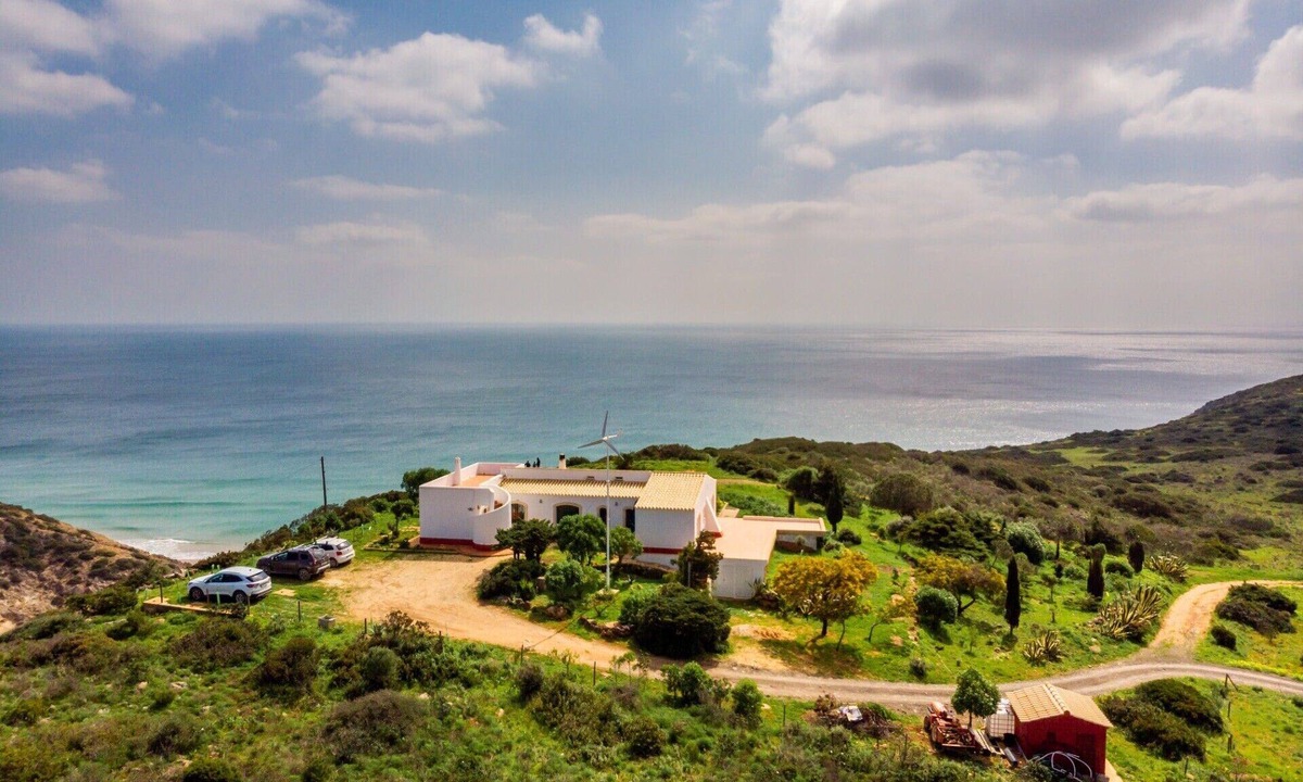 Vila do Bispo House | Holiday Home 'Casa das Furnas - Eco Home' with Sea View, Garden and Terraces