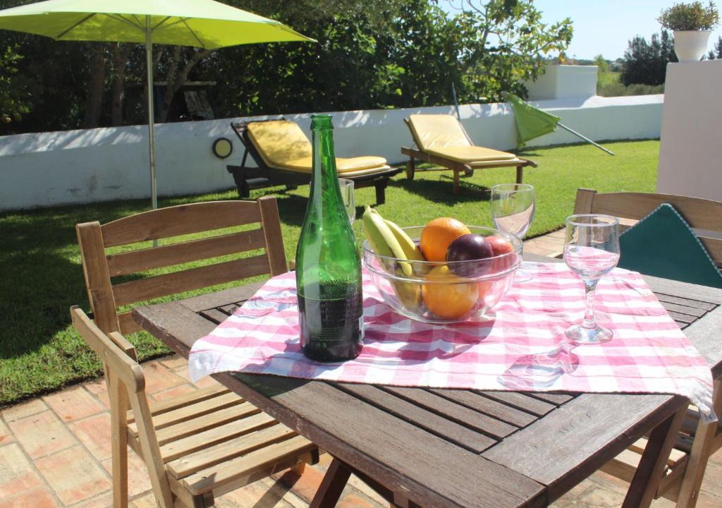 Moncarapacho e Fuseta House | Holiday Home Quinta da Murteira - FUZ107 by Interhome
