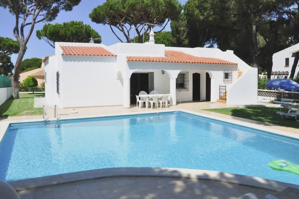 Quarteira House | holiday home, Vilamoura
