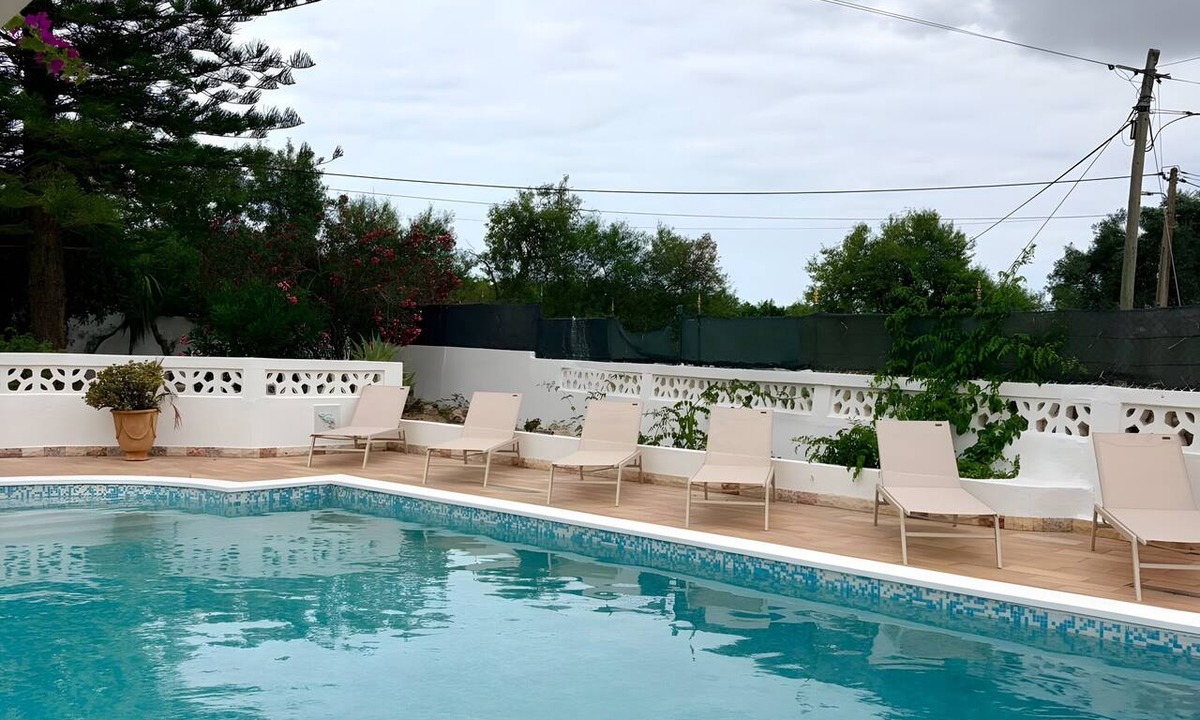 Santo Estevao House | Holiday Home 'Yolanda' with Private Pool, Wi-Fi and Air Conditioning