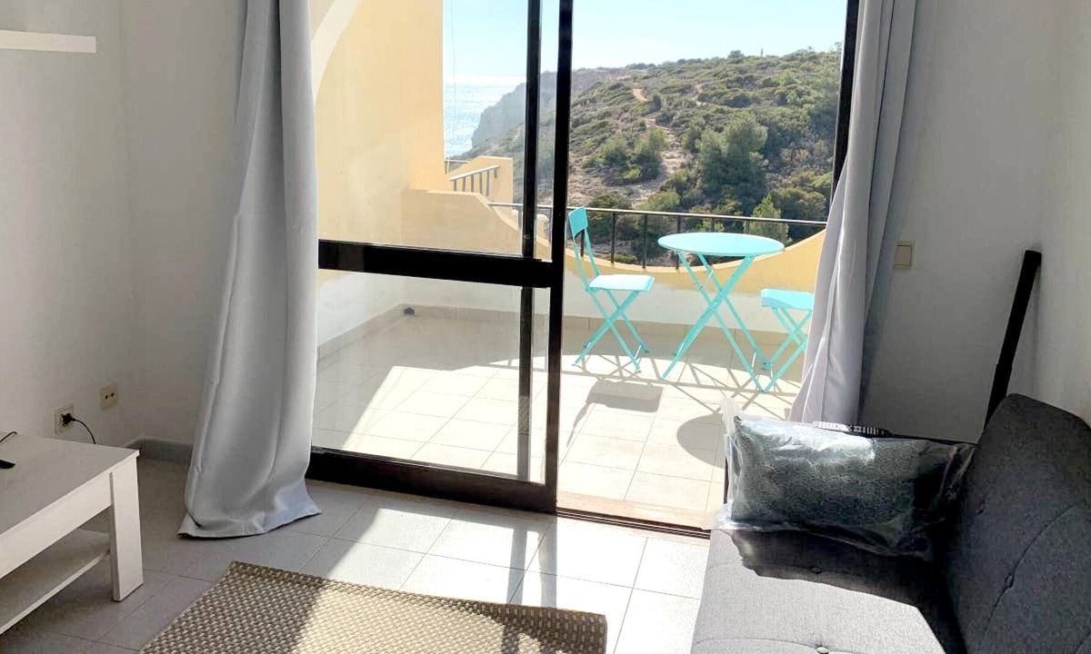 Vale de Centianes Apartment | Homerez - 100 m away from the beach! Amazing appartement for 6 ppl. at Carvoeiro