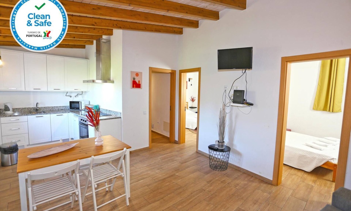 Alfarrobeira Apartment | I - 2 Bed Apartment in St. Johns Countryside Getaway