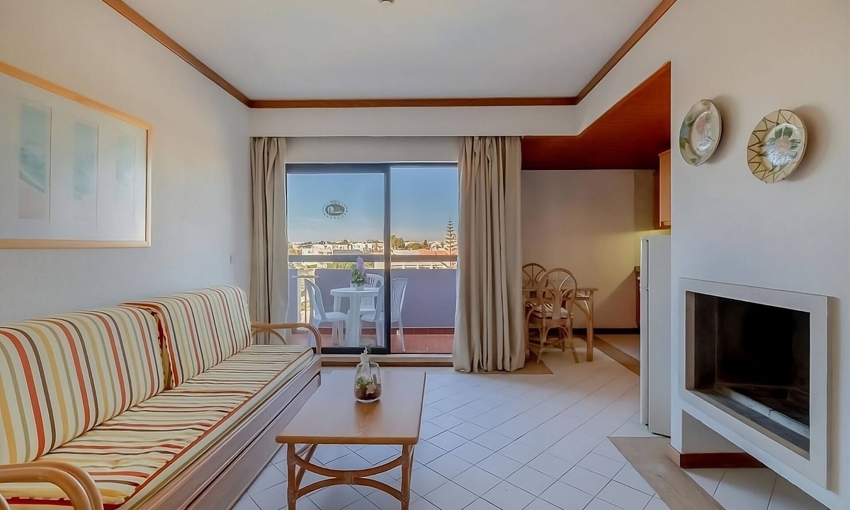 Areias de Sao Joao Hotel | Ideal Mix of Comfort and Value! 2 Swimming Pools, Spa & Wellness, Free Parking!