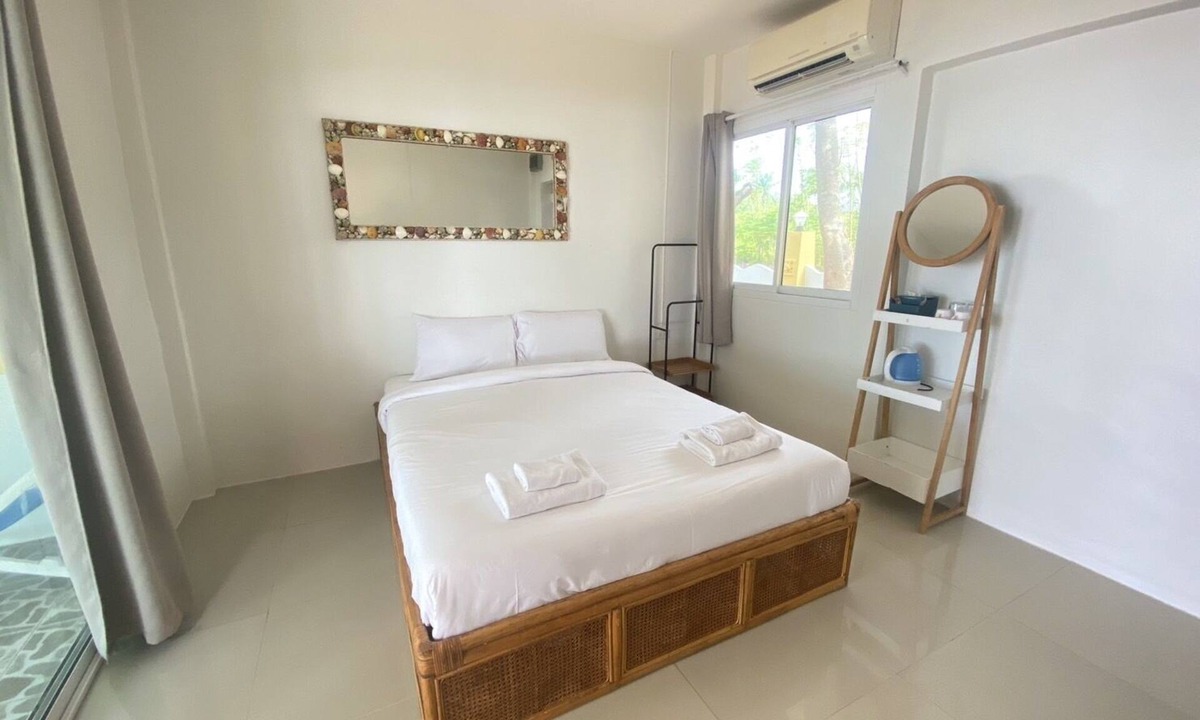 Sichon Hotel | Issara Beach Resort