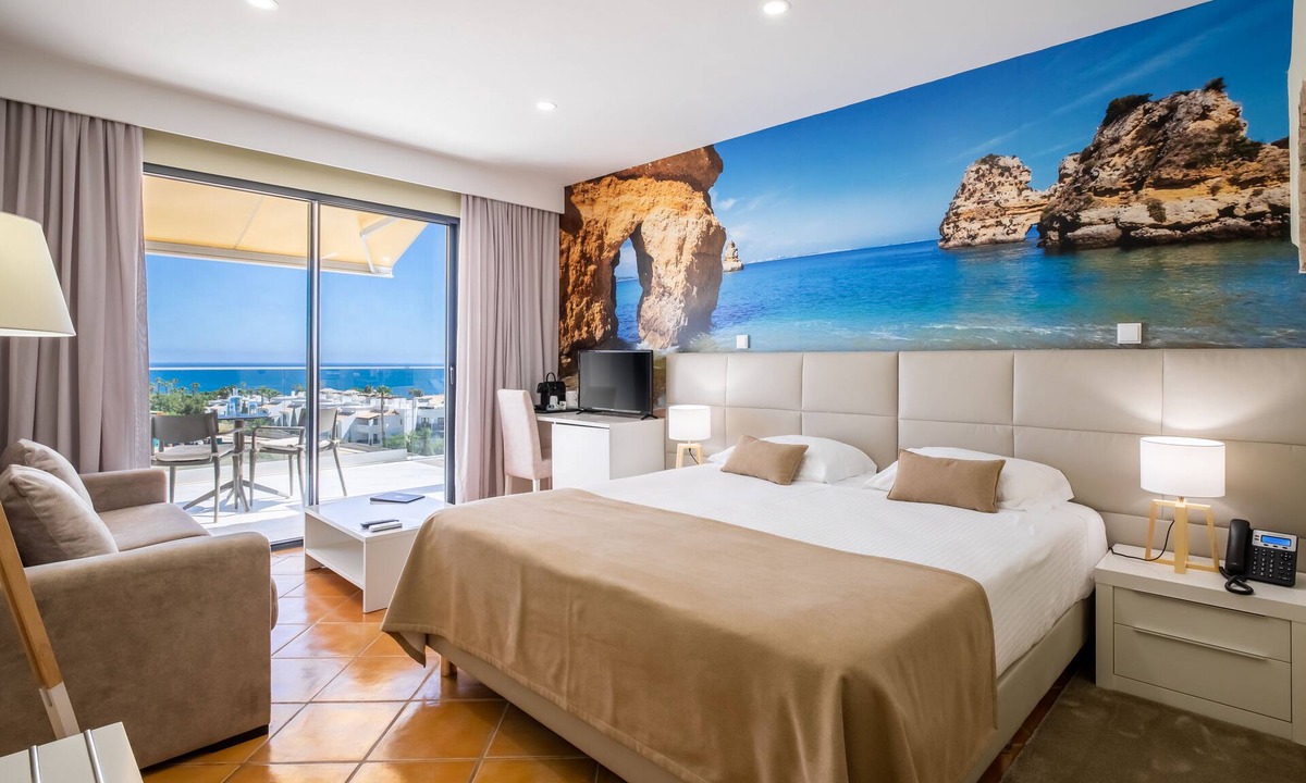 Porto de Mos Hotel | Lagos Atlantic Hotel