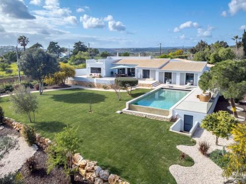 Calicas Villa | Lagos Luxe: Private 4BR Designer Villa with Pool